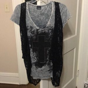 Daytrip T-shirt and Lace Vest